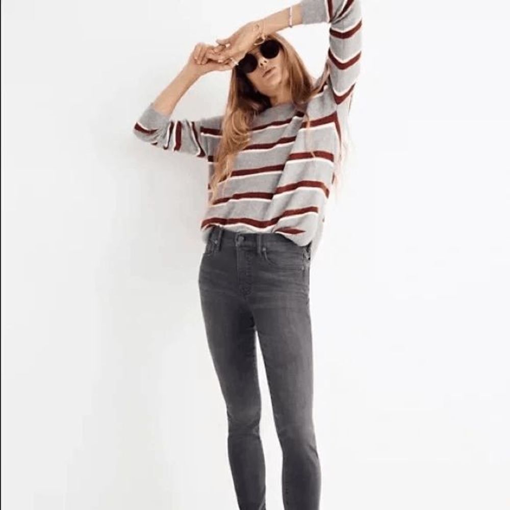 Madewell Women's 26 Petite 9" Mid Rise Gray Skinny Jean